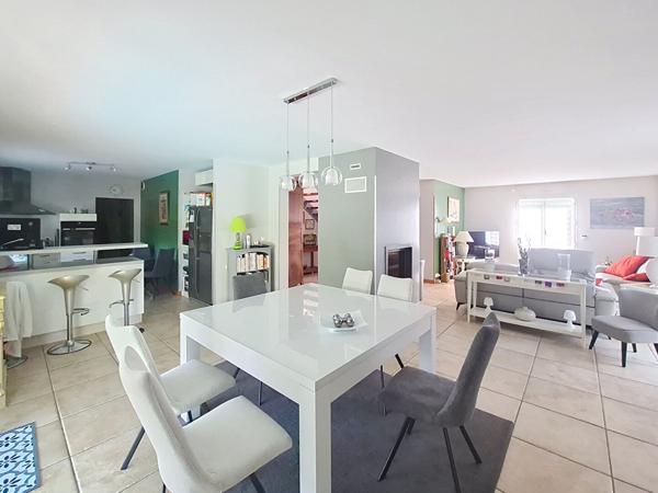 Maison de prestige à vendre à Saint Avertin ....trop tard SOUS OFFRE ACCEPTEE