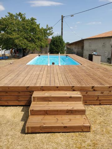 Maison 4 Chambres Grand Jardin SAINT JEAN D'ANGELY