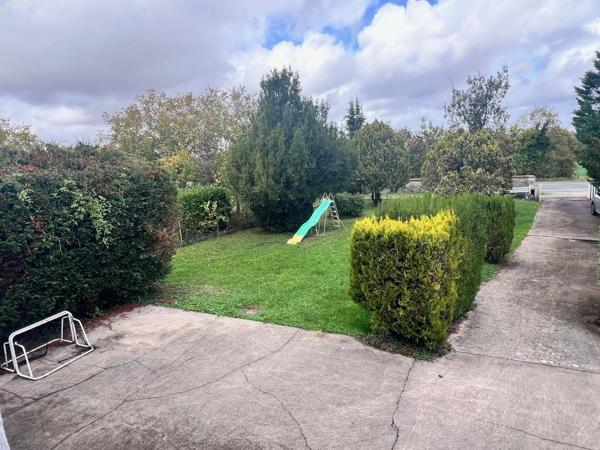 Maison 4 Chambres Grand Jardin SAINT JEAN D'ANGELY