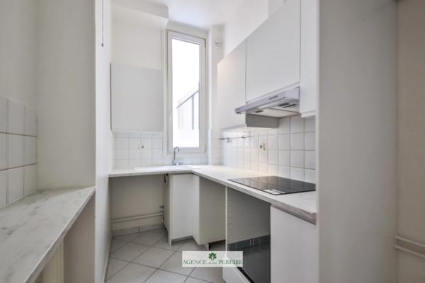 APPARTEMENT Paris 17ie ETOILE/CARNOT - Au calme - 5 PIECES - 117M2 - 3 CHAMBRES - Cave