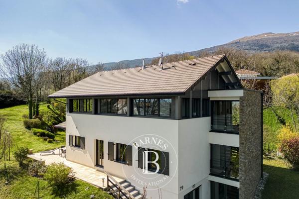Thoiry, Villa 4 Chambres -  281 m² à vendre