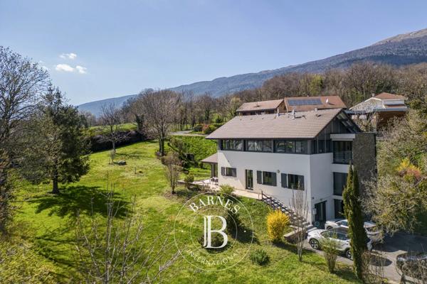 Thoiry, Villa 4 Chambres -  281 m² à vendre