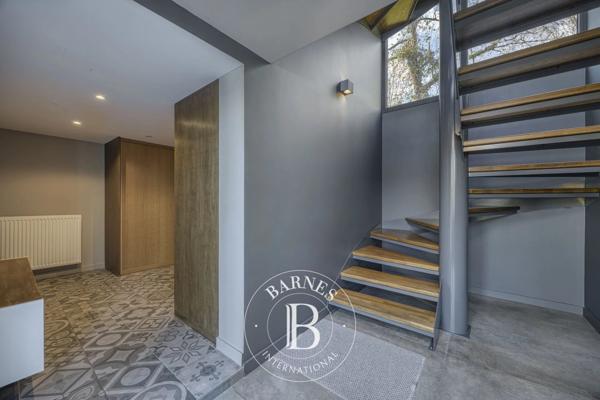 Thoiry, Villa 4 Chambres -  281 m² à vendre