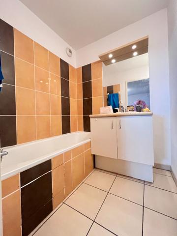 Castelnau d'Estrétefonds 31620 - T2