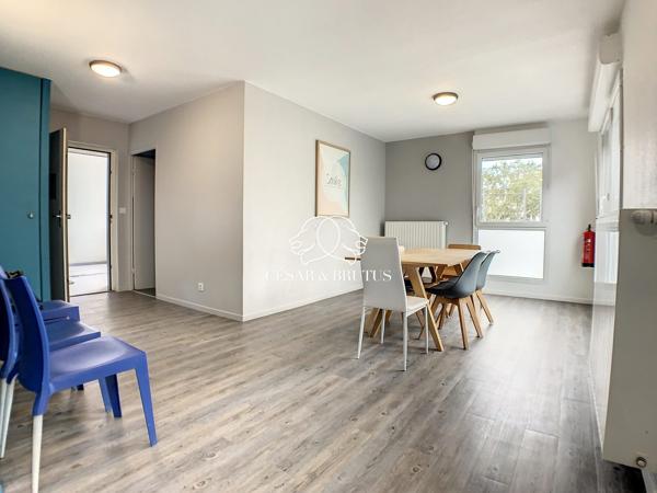 STUDIO + PARKING – BAIL COMMERCIAL – ETAGE ELEVE