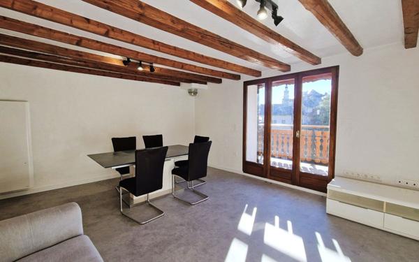 Appartement à louer    4 pièces • 59 m2 Cruseilles