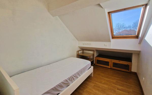 Appartement à louer    4 pièces • 59 m2 Cruseilles