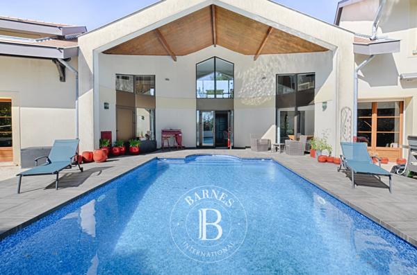 Metz, Villa 4 Chambres -  380 m² à vendre