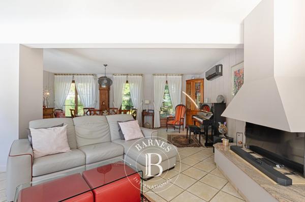 Metz, Villa 4 Chambres -  380 m² à vendre