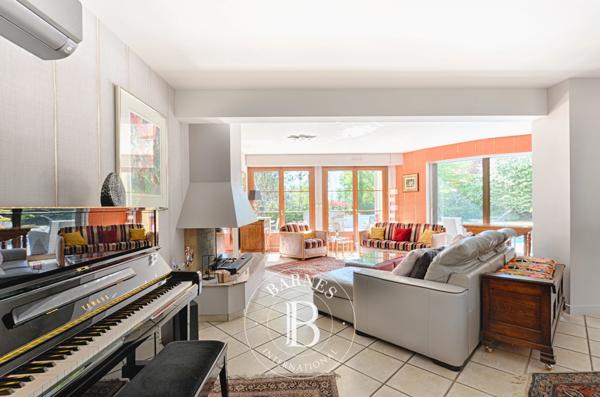 Metz, Villa 4 Chambres -  380 m² à vendre