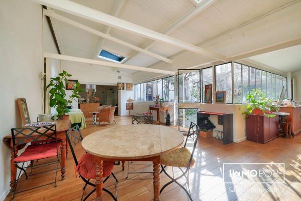 Loft T4 de 137m² (118m² loi Carrez) avec cave et cour intérieure à Saint-Ouen