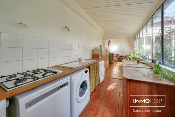 Loft T4 de 137m² (118m² loi Carrez) avec cave et cour intérieure à Saint-Ouen