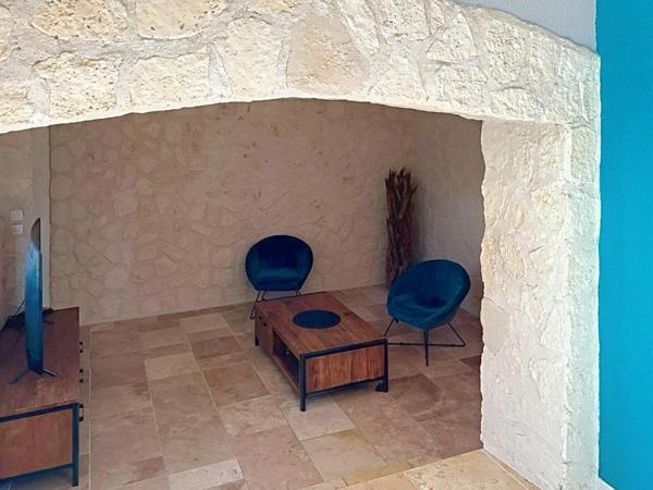 Maison avec grand terrain et piscine – Tresques