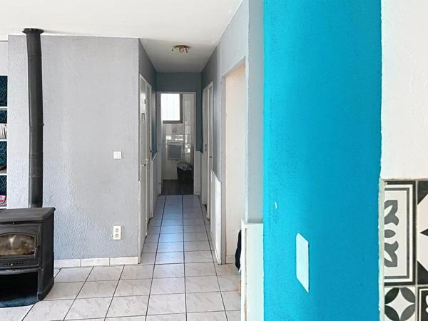 Maison avec grand terrain et piscine – Tresques