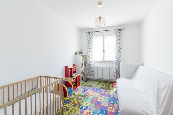 Maison individuelle de plain pied avec piscine