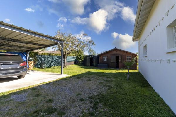 Maison individuelle de plain pied avec piscine