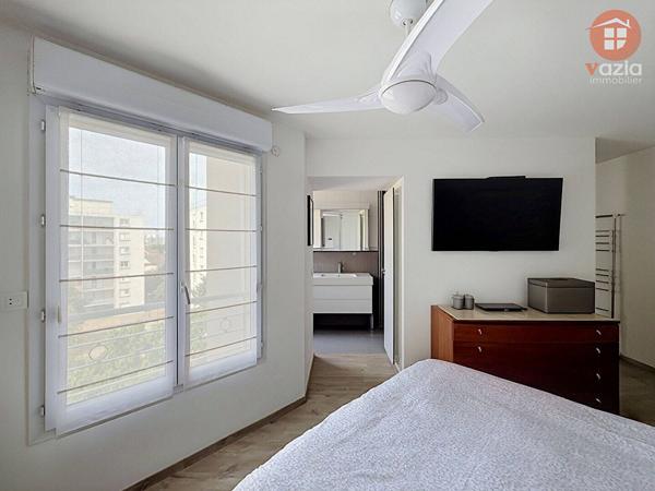 Appartement à vendre - Suresnes 4 pièces de 98.88 m²
