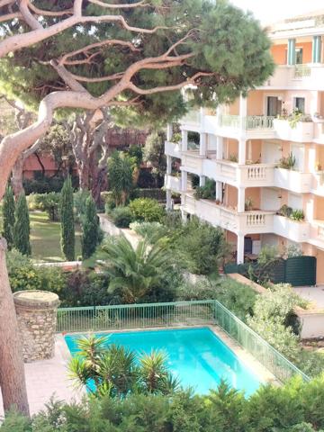 Appartement Hyères 2 pièce(s) 28.06 m2