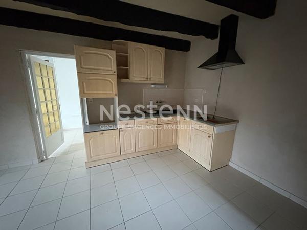 Charmante longère en pierre de 3 pièces à vendre à Questembert