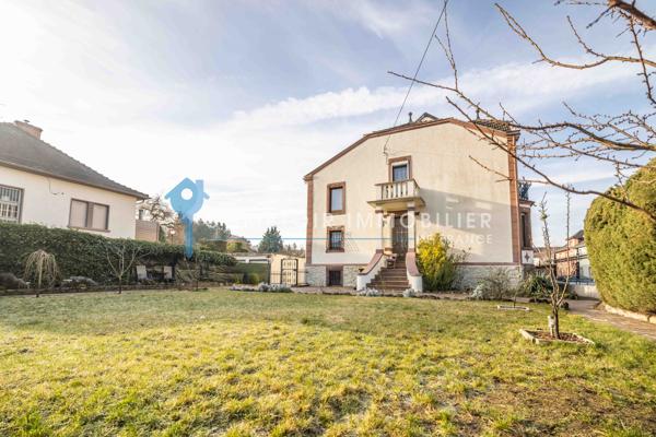 Maison
                                                                                                                                                                                                                                                                                                                        5 pièce(s)                                                                                                                                                                                                          3 chambre(s)                                                                                                                                                                                                          161  m²