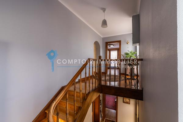 Maison
                                                                                                                                                                                                                                                                                                                        5 pièce(s)                                                                                                                                                                                                          3 chambre(s)                                                                                                                                                                                                          161  m²