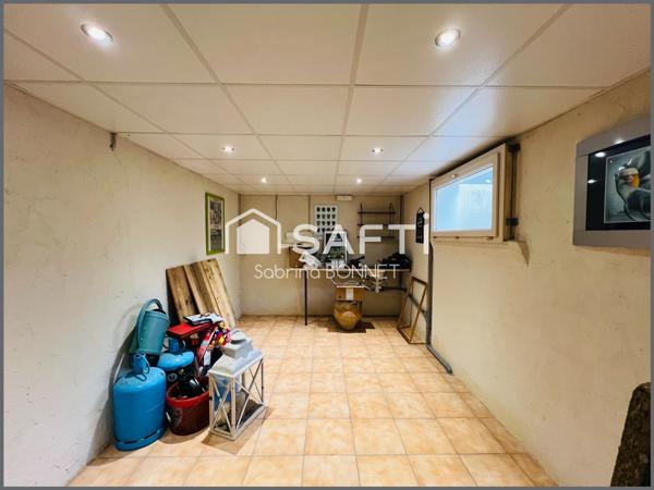 Gare, écoles, commerces.