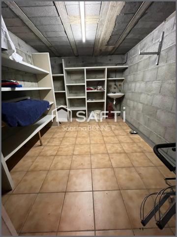 Gare, écoles, commerces.