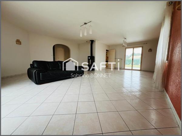 Gare, écoles, commerces.