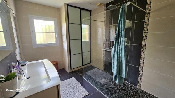 Contemporaine - 7 pièces - 170 m²