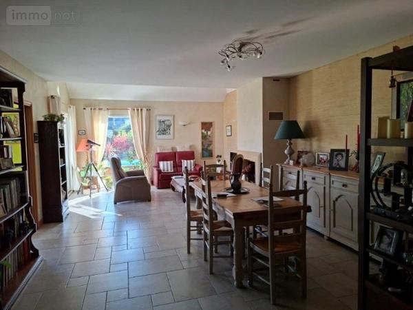 Maison à vendre à Sainte-Gemmes-sur-Loire dans le Maine-et-Loire (49130), ref : 49002-1191