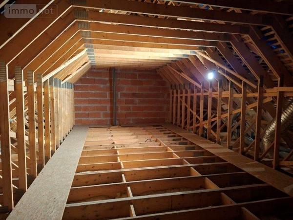 Maison à vendre à Sainte-Gemmes-sur-Loire dans le Maine-et-Loire (49130), ref : 49002-1191