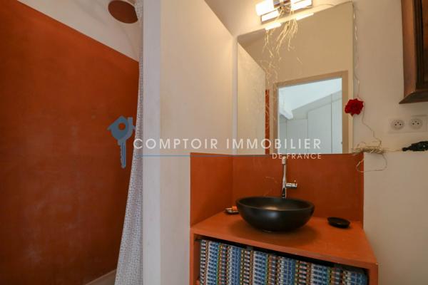 Maison
                                                                                                                                                                                                                                                                                                                        3 pièce(s)                                                                                                                                                                                                          1 chambre(s)                                                                                                                                                                                                          107  m²