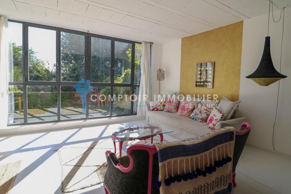 Maison
                                                                                                                                                                                                                                                                                                                        3 pièce(s)                                                                                                                                                                                                          1 chambre(s)                                                                                                                                                                                                          107  m²
