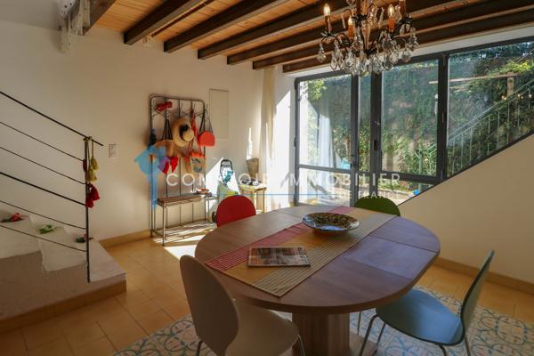 Maison
                                                                                                                                                                                                                                                                                                                        3 pièce(s)                                                                                                                                                                                                          1 chambre(s)                                                                                                                                                                                                          107  m²