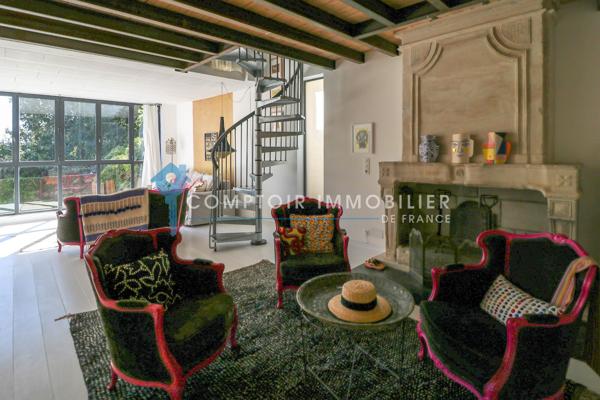 Maison
                                                                                                                                                                                                                                                                                                                        3 pièce(s)                                                                                                                                                                                                          1 chambre(s)                                                                                                                                                                                                          107  m²