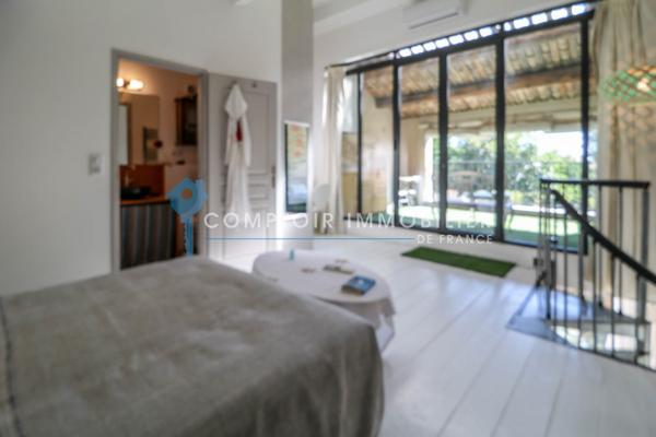 Maison
                                                                                                                                                                                                                                                                                                                        3 pièce(s)                                                                                                                                                                                                          1 chambre(s)                                                                                                                                                                                                          107  m²