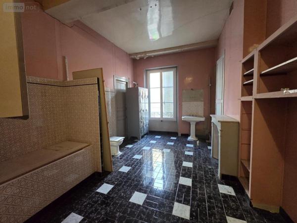 Immeuble à vendre à Montargis dans le Loiret (45200), ref : 45051-475