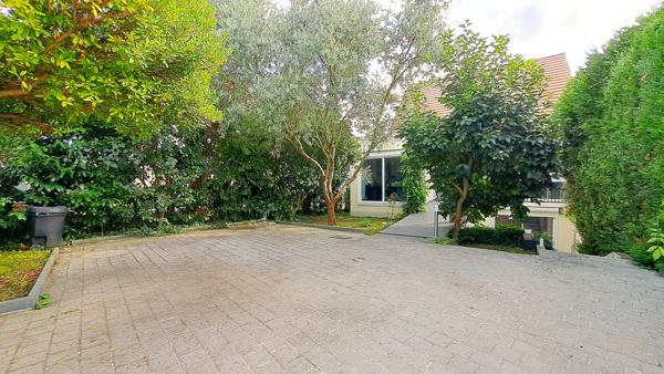 Maison spacieuse 230 m2 - 5 chambres