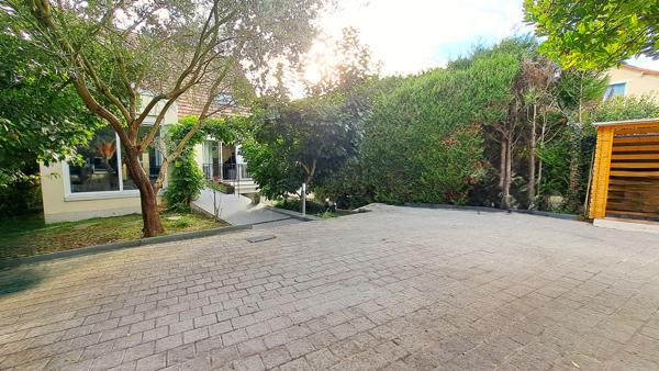 Maison spacieuse 230 m2 - 5 chambres