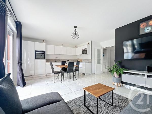 Appartement à vendre  3 pièces - 61,89 m2 FREJUS - 83