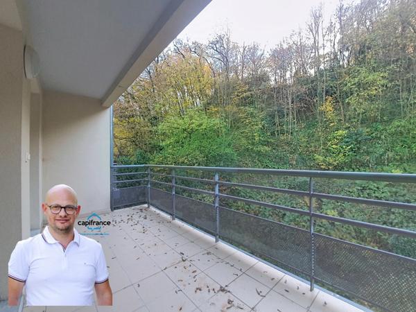 Appartement à louer 2 pièces LE PONT DE BEAUVOISIN (38) - 50m2 et terrasse.