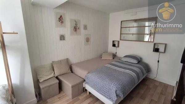 Location                                                      Appartement
                        
                     3 pièces                      33 m2                     à Beaugency