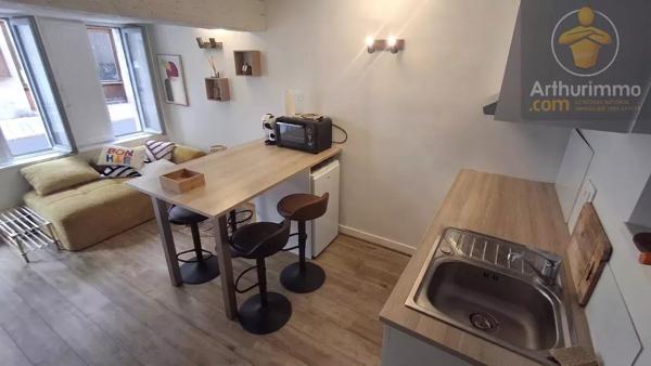 Location                                                      Appartement
                        
                     3 pièces                      33 m2                     à Beaugency