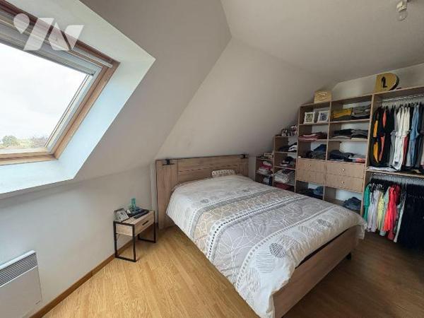 Axe EU/DIEPPE, dans un quartier calme, joli pavillon individuel comprenant de plain pied: une e...