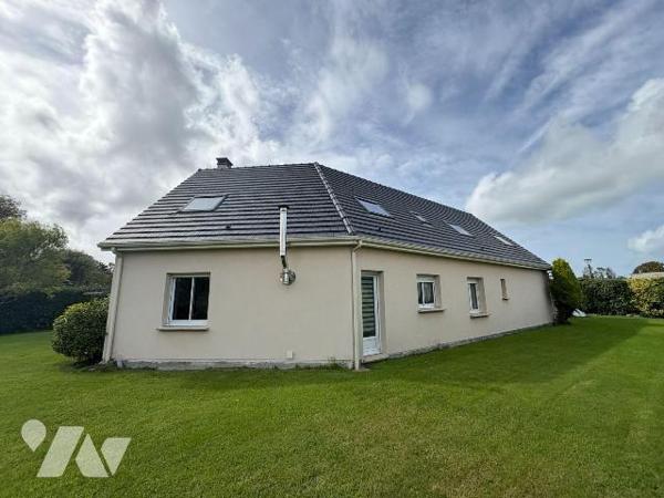 Axe EU/DIEPPE, dans un quartier calme, joli pavillon individuel comprenant de plain pied: une e...