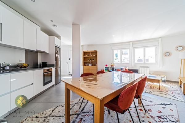 Appartement
                                                                                                                                                                                                                                                                                                                        3 pièce(s)                                                                                                                                                                                                          2 chambre(s)                                                                                                                                                                                                          62  m²