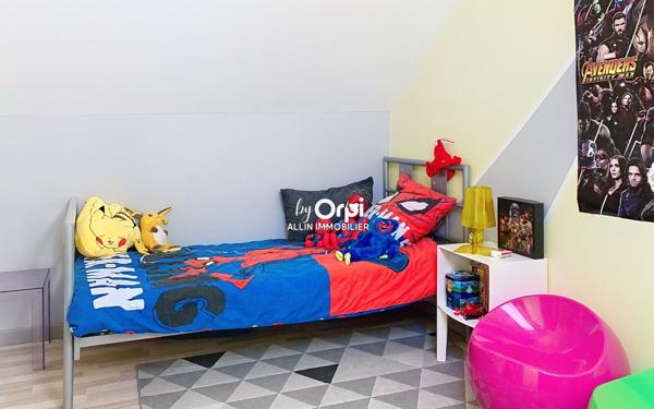 Maison à vendre    5 pièces • 120 m2 Néris-les-Bains