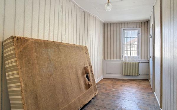 Maison à vendre    6 pièces •  Aurillac