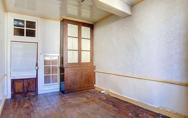 Maison à vendre    6 pièces •  Aurillac