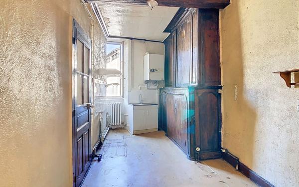 Maison à vendre    6 pièces •  Aurillac